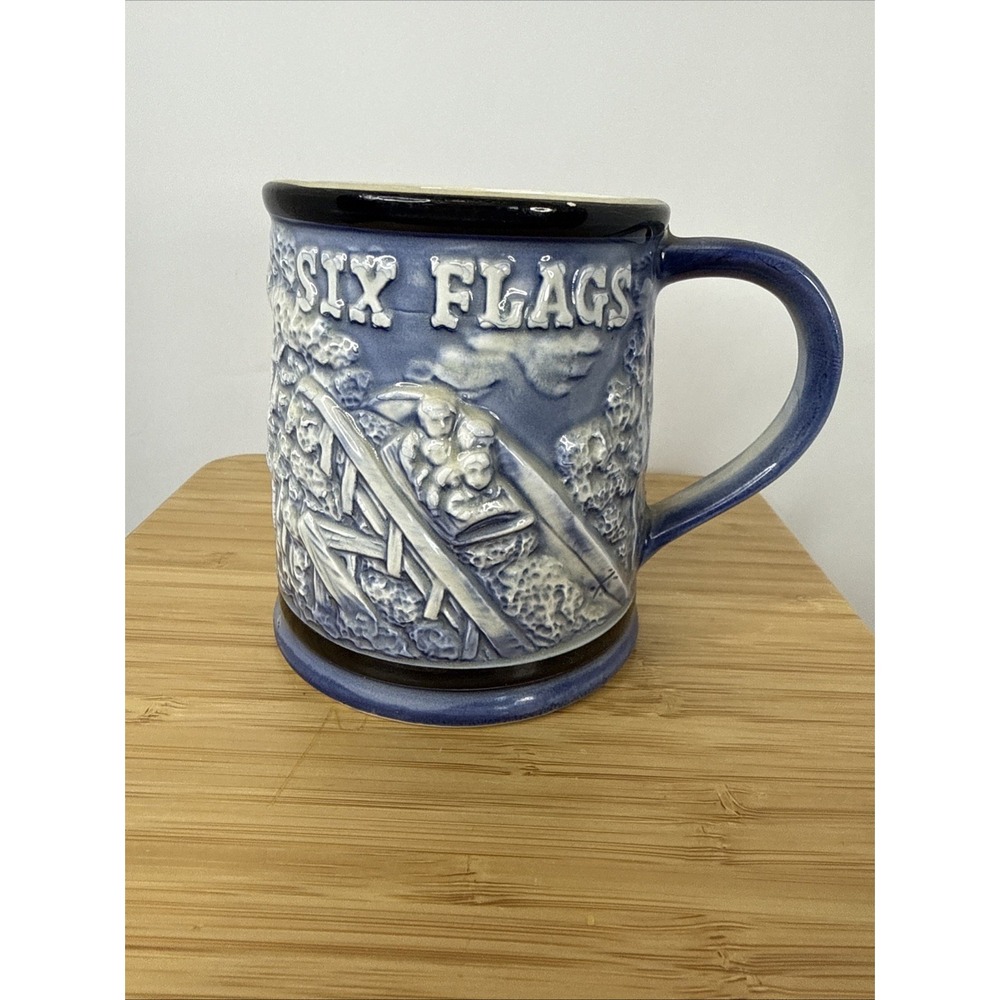 Vintage Six Flags Log Plume Ride Souvenir Ceramic Coffee Mug Blue Japan